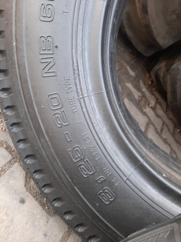 Opona używana rolnicza 8.25-20 8.25R20 MITAS NB60; 350zł W4247 - obrazek 3