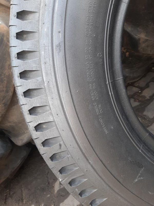 Opona używana rolnicza 8.25-20 8.25R20 MITAS NB60; 350zł W4247 - obrazek 11