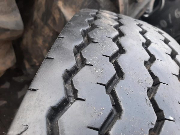 Opona używana rolnicza 8.25-20 8.25R20 MITAS NB60; 350zł W4247 - obrazek 5