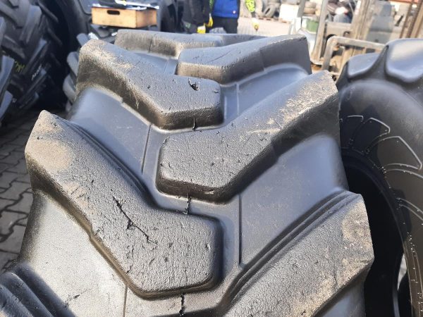 Opona używana przemysłowa 400/80-24 15.5/80-24 CASMO 1300zł W4248 - obrazek 4