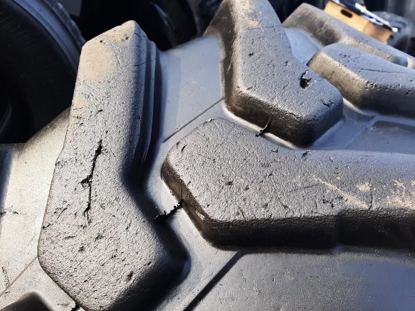 Opona używana przemysłowa 400/80-24 15.5/80-24 CASMO 1300zł W4248 - obrazek 9