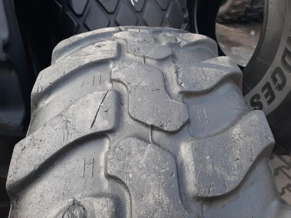 Opona używana przemysłowa 405/70R24 DUNLOP SPT9; 500zł W4250 - obrazek 9