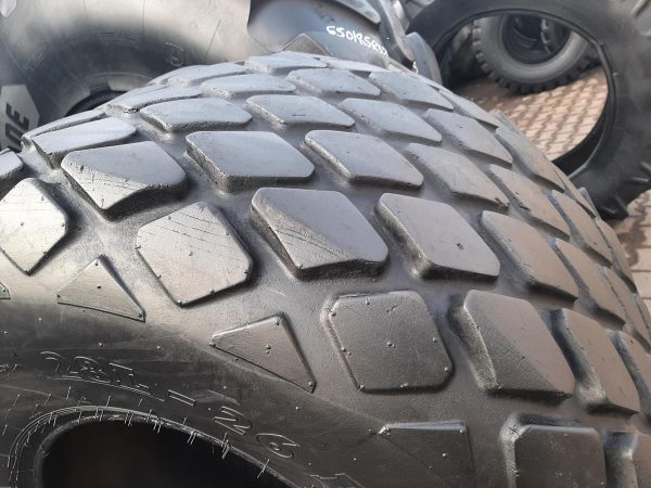 Opona używana rolnicza 28-26 BKT TR-390; 1200zł W4252 - obrazek 11