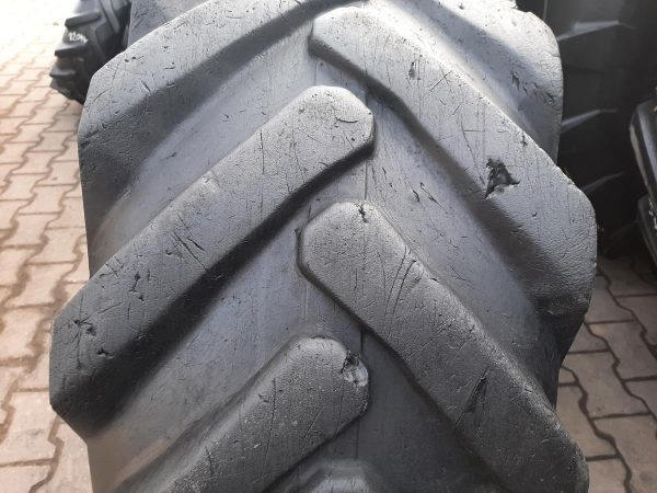 Opona używana przemysłowa 405/70-20 16.0/70-20 DEESTONE EXTRA GRIP 500zł W4255 - obrazek 4