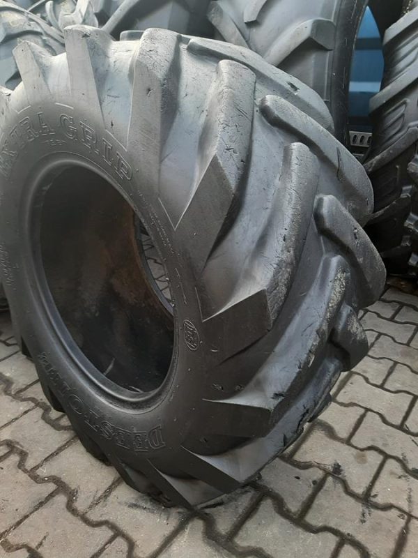 Opona używana przemysłowa 405/70-20 16.0/70-20 DEESTONE EXTRA GRIP 500zł W4255 - obrazek 2