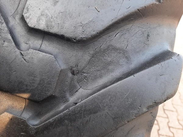 Opona używana 440/80-28 16.9-28 MICHELIN POWER CL 600zł W4256 - obrazek 8