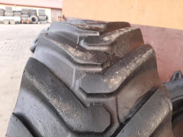 Opona używana przemysłowa 420/80-30 16.9-30 MICHELIN POWER CL 1000zł W4261 - obrazek 5