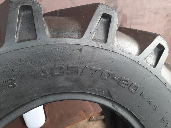 Opona używana przemysłowa 405/70-20 CAMSO TRACTION MASTER 900zł W4262 - obrazek 3