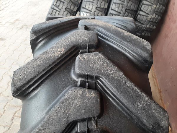 Opona używana przemysłowa 405/70-20 CAMSO TRACTION MASTER 900zł W4262 - obrazek 5