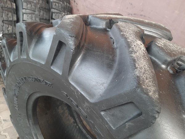 Opona używana przemysłowa 405/70-20 CAMSO TRACTION MASTER 900zł W4262 - obrazek 10