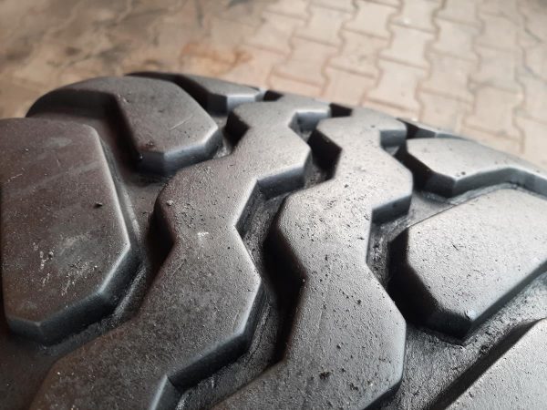 Opona używana rolnicza 350/50-16 VREDESTEIN FLOTATION+ 300zł W4265 - obrazek 10