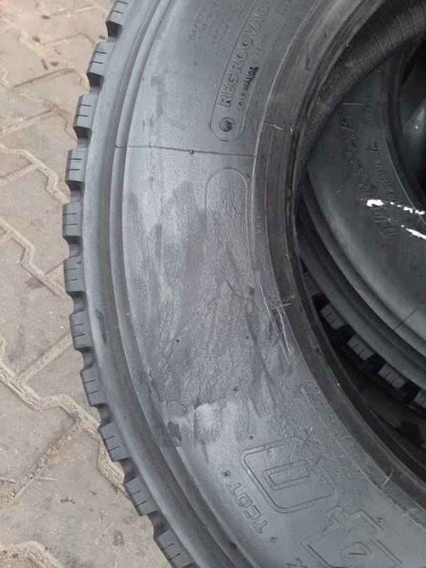 2x Opona używana ciężarowa 10R22.5 BRIDGESTONE M840 450zł C2407 - obrazek 9