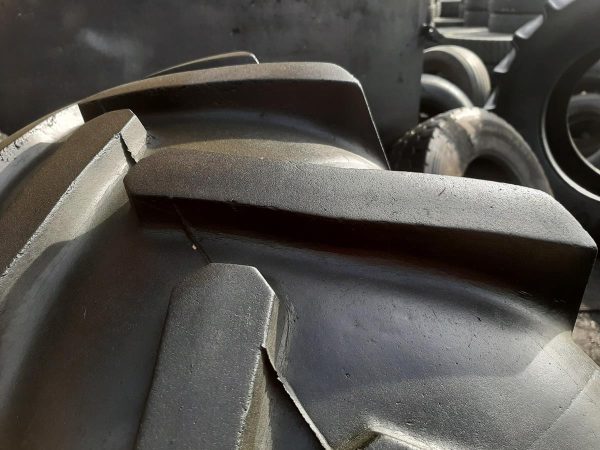 Opona używana rolnicza 16.9R34 BARUM 1300zł W4271 - obrazek 5