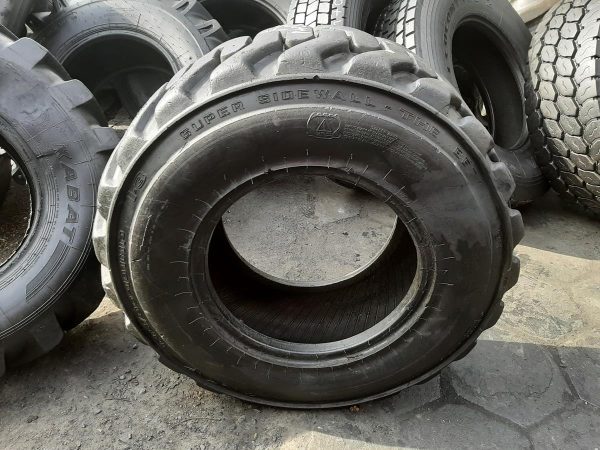 Opona używana przemysłowa 12.5/80-18 GALAXY SUPER THE BEEFY BABY 400zł W4278 - obrazek 2