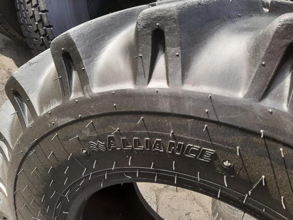 Opona używana przemysłowa 12.5/80-18 ALLIANCE MPT 400zł W4280 - obrazek 9