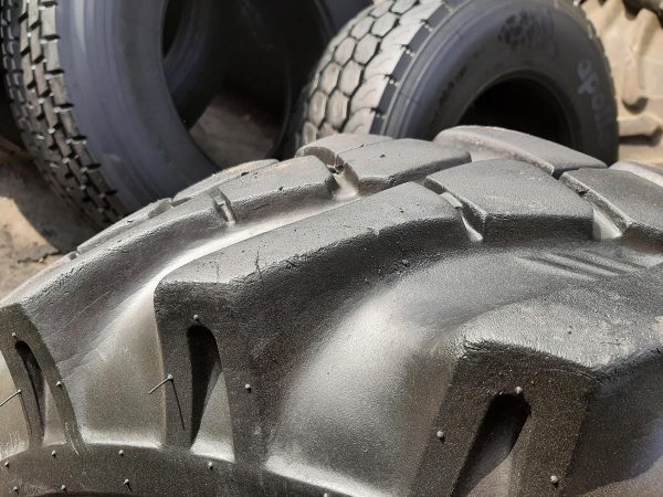 Opona używana przemysłowa 12.5/80-18 ALLIANCE MPT 400zł W4280 - obrazek 10