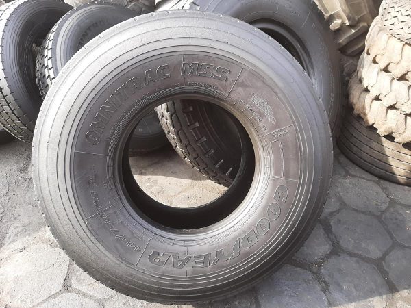 Opona używana ciężarowa 445/75R22.5 GOODYEAR OMNITRAC 1100zł C2408 - obrazek 2