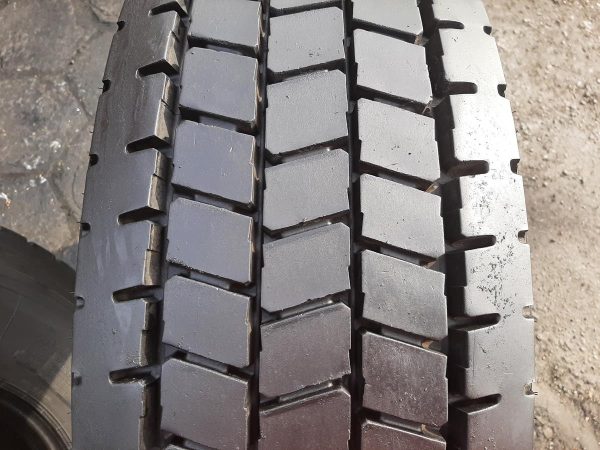 Opona używana ciężarowa 315/70R22.5 DĘBICA DRD2 650zł C2412 - obrazek 3