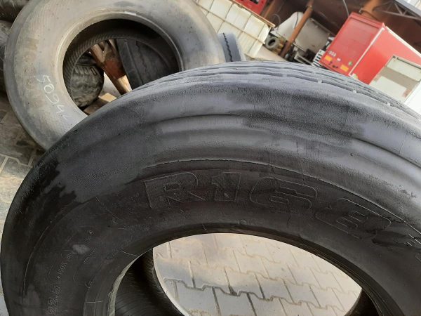 Opona używana ciężarowa 385/65R22.5 15R22.5 BRIDGESTONE 600zł C2414 - obrazek 6