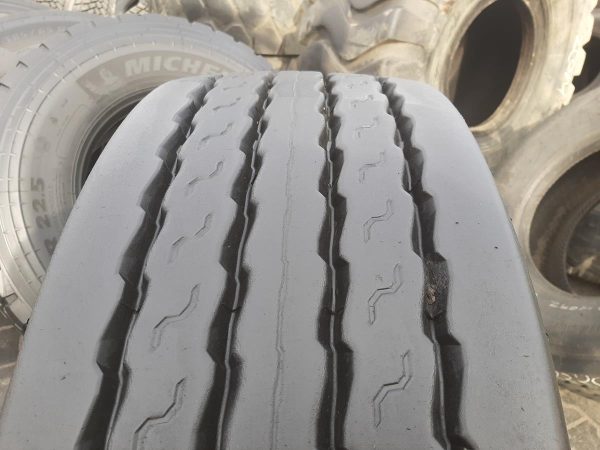 Opona używana ciężarowa 385/65R22.5 15R22.5 BRIDGESTONE 600zł C2414 - obrazek 4