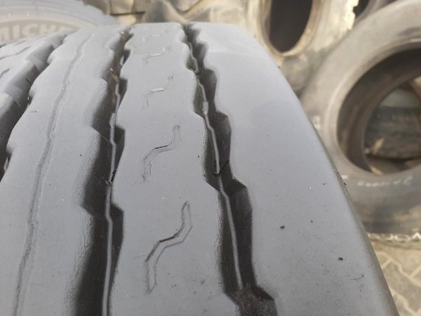 Opona używana ciężarowa 385/65R22.5 15R22.5 BRIDGESTONE 600zł C2414 - obrazek 5