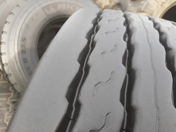 Opona używana ciężarowa 385/65R22.5 15R22.5 BRIDGESTONE 600zł C2414 - obrazek 11