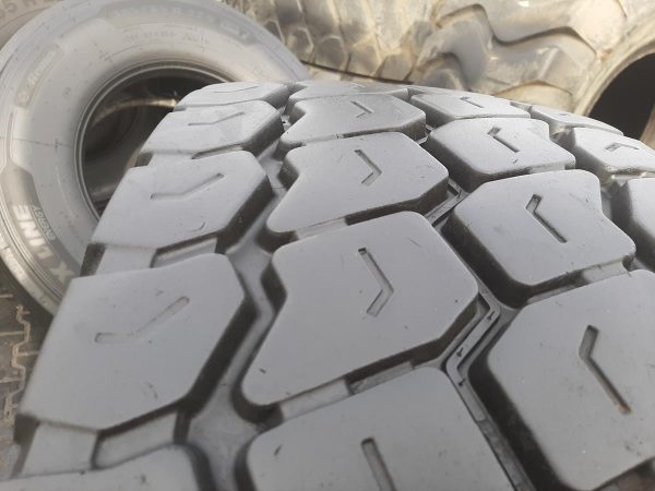 Opona używana ciężarowa 385/65R22.5 MICHELIN XZY 3 800zł C2415 - obrazek 5