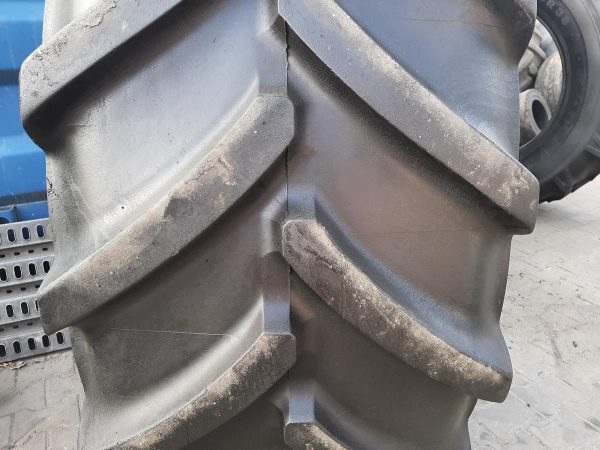 Opona używana rolnicza 600/65R38 MICHELIN XM108; 2200zł W4281 - obrazek 3