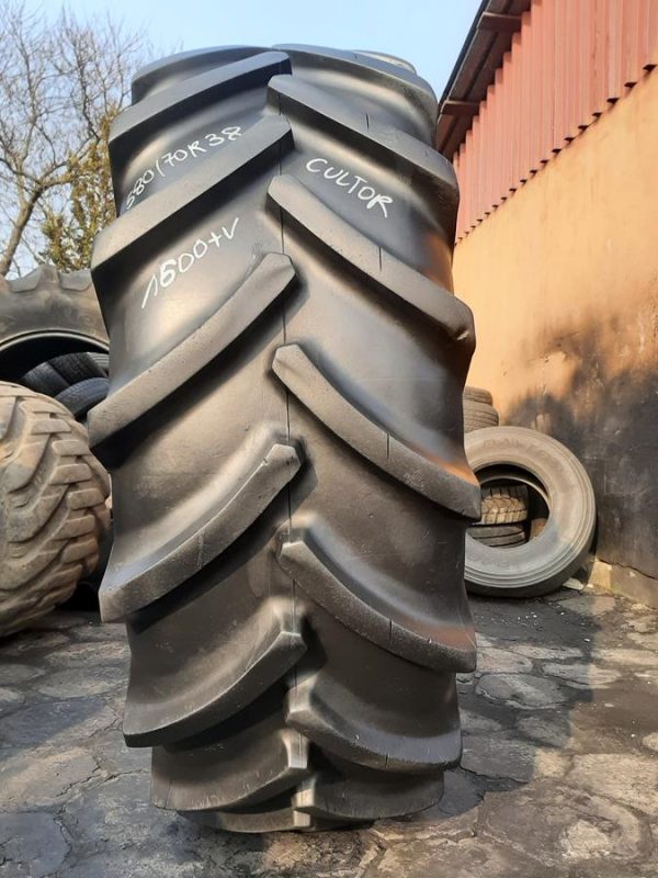 Opona używana rolnicza 580/70R38 CULTOR RADIAL 70; 1600zł W4283