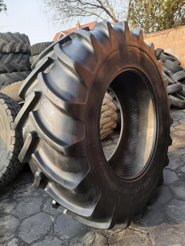 Opona używana rolnicza 580/70R38 CULTOR RADIAL 70; 1600zł W4283 - obrazek 2