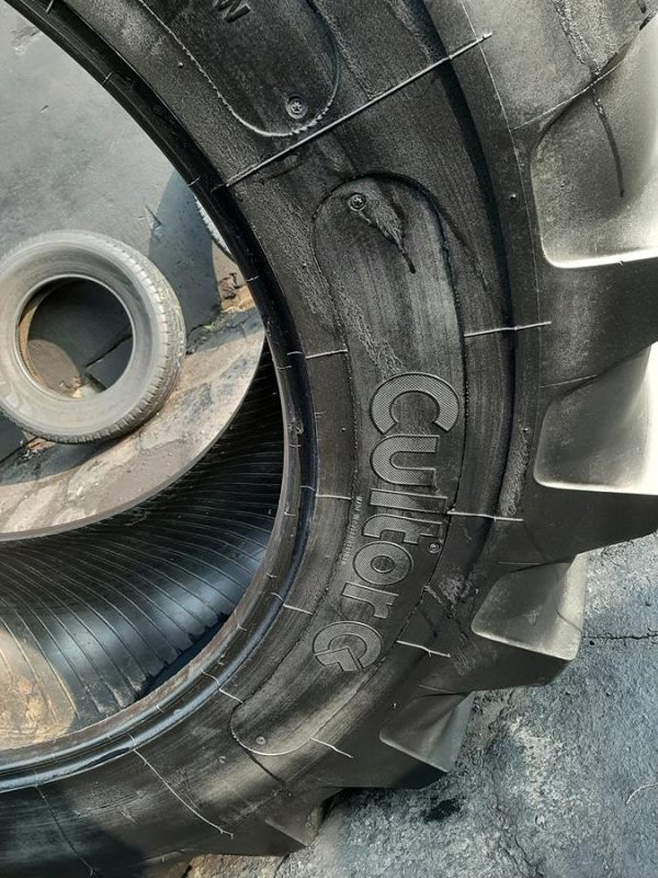 Opona używana rolnicza 580/70R38 CULTOR RADIAL 70; 1600zł W4283 - obrazek 14