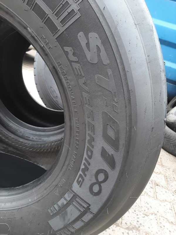 2x Opona używana ciężarowa 435/50R19.5 PIRELLI ST01 800zł C2419 - obrazek 13