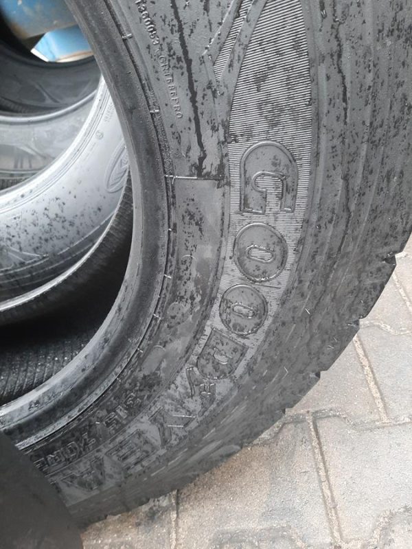 4x Opona używana ciężarowa 315/70R22.5 GOODYEAR KMAX D 375zł C2420 - obrazek 10
