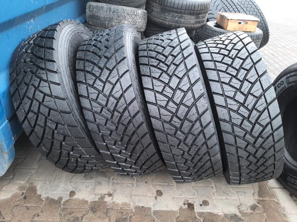 4x Opona używana ciężarowa 315/70R22.5 GOODYEAR KMAX D 375zł C2420
