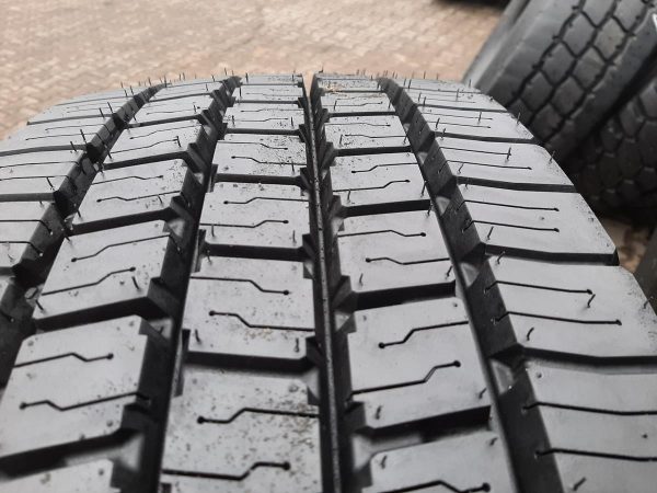 Opona używana ciężarowa 315/80R22.5 BRIDGESTONE W958; 800zł C2427 - obrazek 5