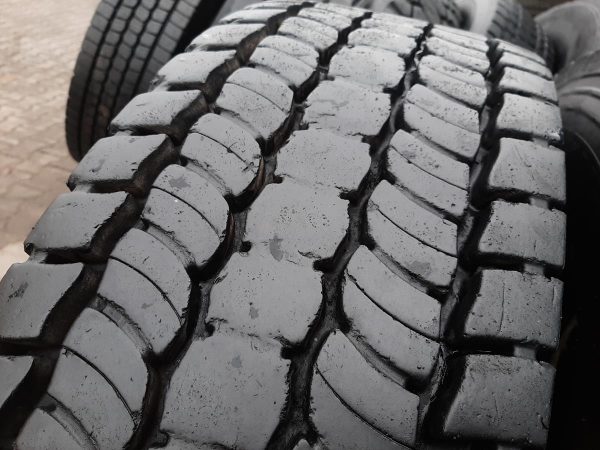 Opona używana ciężarowa 315/80R22.5 SAVA ORJAK 5; 650zł C2428 - obrazek 10