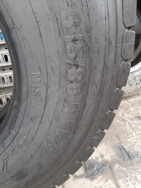 Opona używana ciężarowa 315/80R22.5 SEMPERIT RUNNER D2; 680zł C2431 - obrazek 3