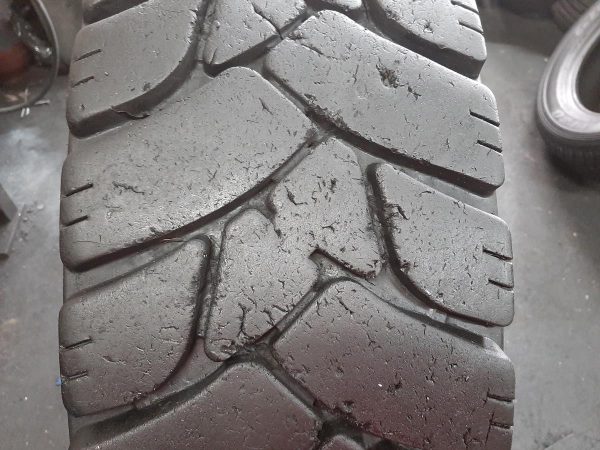 Opona używana ciężarowa 315/80R22.5 WINDPOWER WDC55; 600zł C2438 - obrazek 3