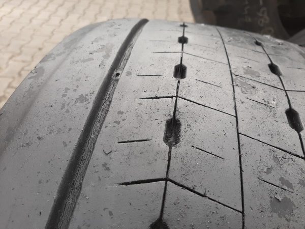 2x Opona używana ciężarowa 355/50R22.5 MICHELIN 300zł(szt.) C2444 - obrazek 8