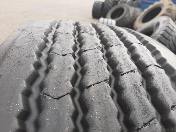 Opona używana ciężarowa 385/65R22.5 BRIDGESTONE R179+ 650zł C2445 - obrazek 7