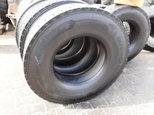 Opona używana ciężarowa 315/80R22.5 MICHELIN X MULTI D 600zł C2452 - obrazek 2