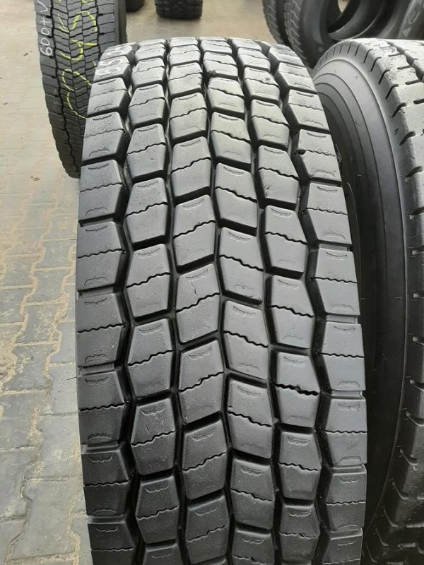 Opona używana ciężarowa 315/80R22.5 HUBTRAC REGIONAL D11; 650zł C2453 - obrazek 6