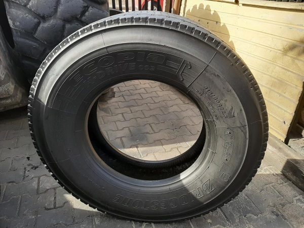 Opona używana ciężarowa 315/80R22.5 BRIDGESTONE ECOPIA H-DRIVE 002; 500zł C2456 - obrazek 2