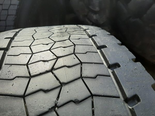 Opona używana ciężarowa 315/80R22.5 BRIDGESTONE ECOPIA H-DRIVE 002; 500zł C2456 - obrazek 10