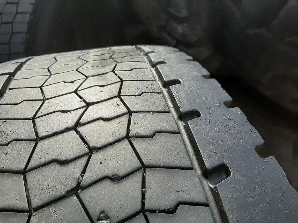 Opona używana ciężarowa 315/80R22.5 BRIDGESTONE ECOPIA H-DRIVE 002; 500zł C2456 - obrazek 11