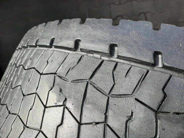 Opona używana ciężarowa 315/80R22.5 BRIDGESTONE ECOPIA H-DRIVE 002; 500zł C2456 - obrazek 8