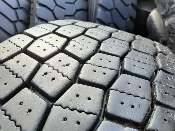 Opona używana ciężarowa 315/80R22.5 MICHELIN X MULTIWAY 3D XDE 600zł C2457 - obrazek 9
