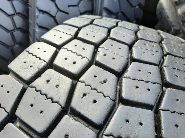 Opona używana ciężarowa 315/80R22.5 MICHELIN X MULTIWAY 3D XDE 600zł C2457 - obrazek 10