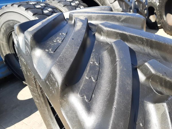 Opona używana rolnicza 480/65R28 BKT AGRIMAX RT657 1400zł W4292 - obrazek 7