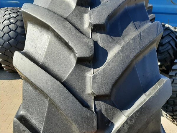 2x Opona używana rolnicza 710/75R42 TRELLEBORG TM900 4200zł W4293 - obrazek 5